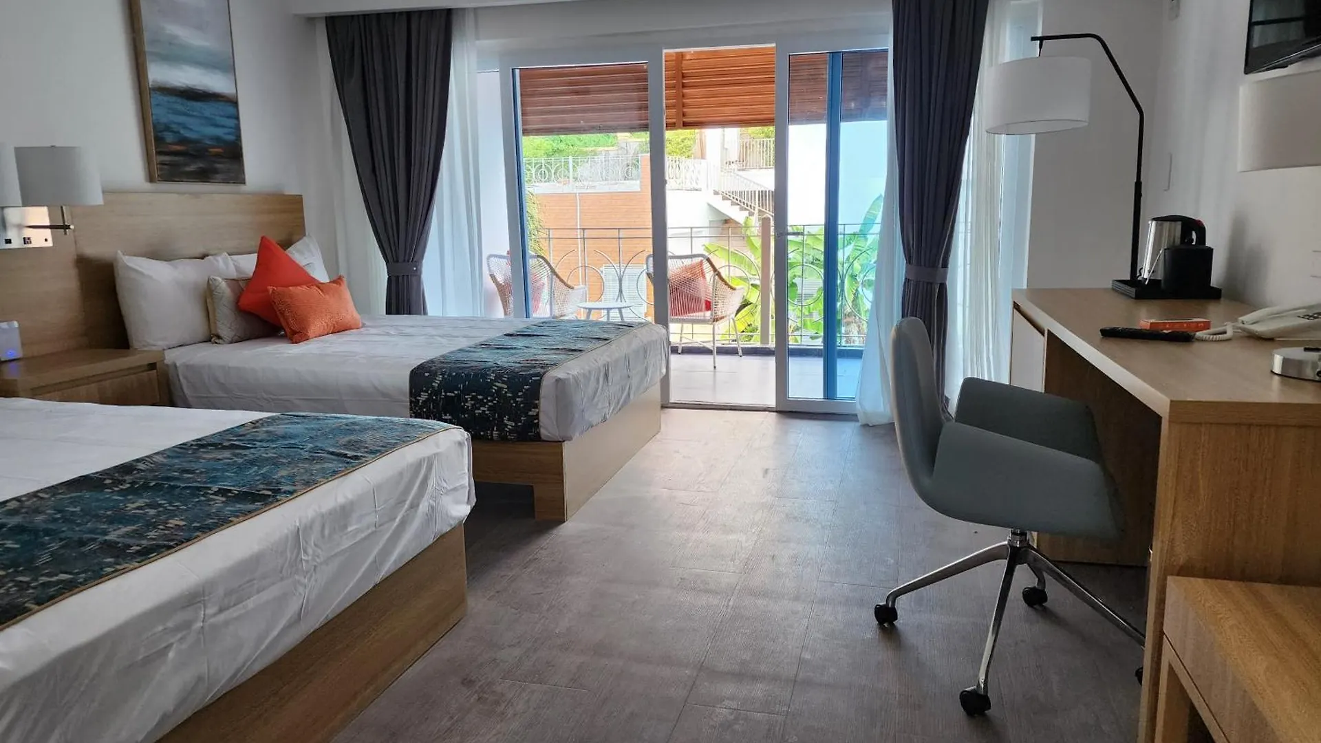 Hotel 39 Jamaica Montego Bay